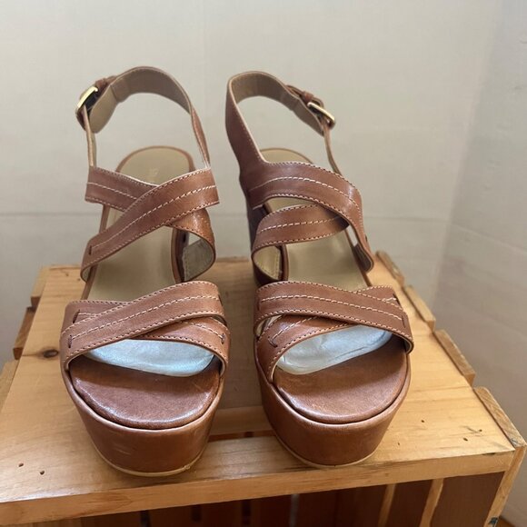 Stuart Weitzman Size 8.5 Brown Leather Strappy Slingback Wedge Heel Sandals - Picture 4 of 16